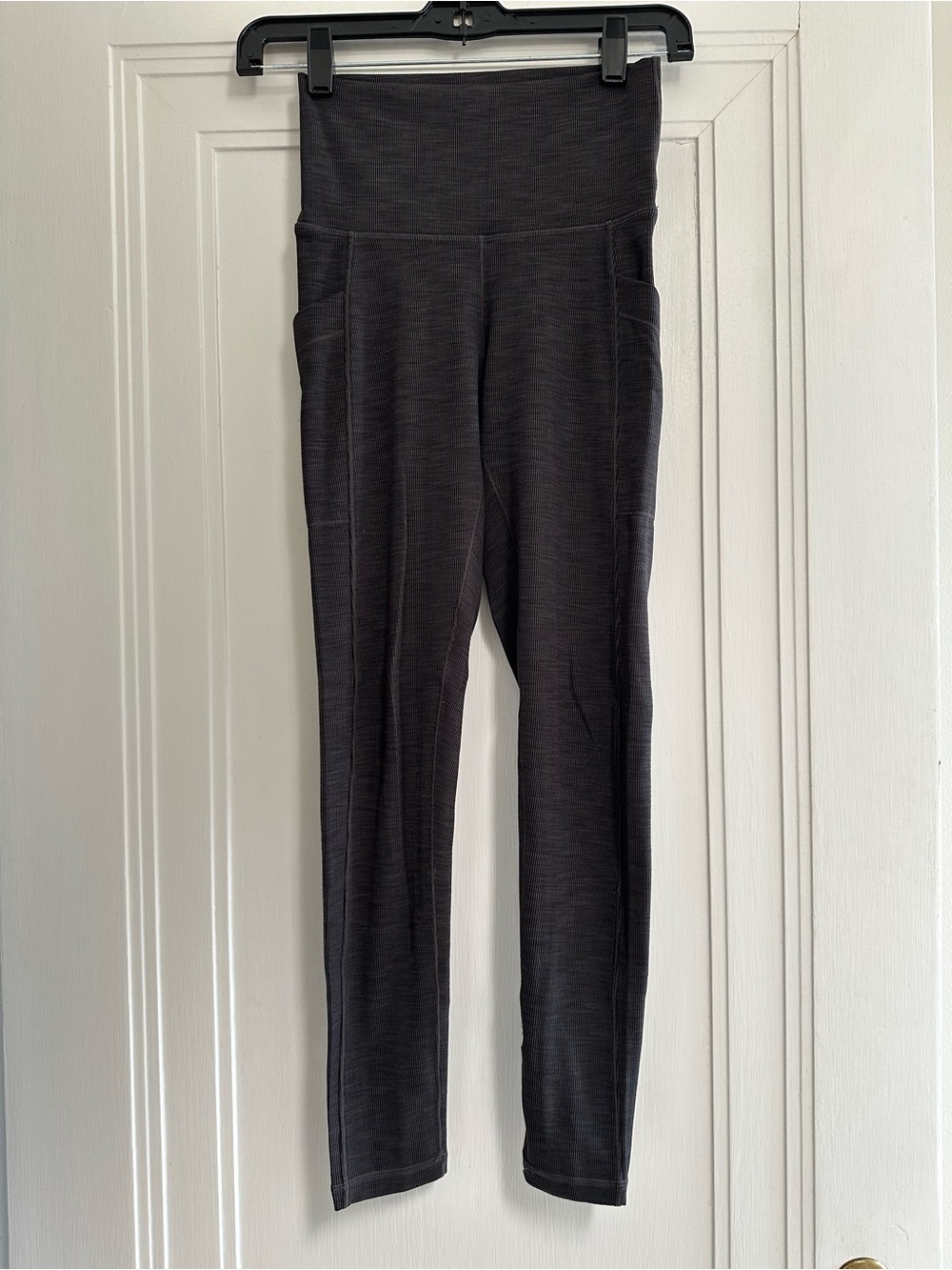Prana High-Waist Micro-Ribbed Charcoal Gray Leggings with Side Pockets - XS - Picture 6 of 10